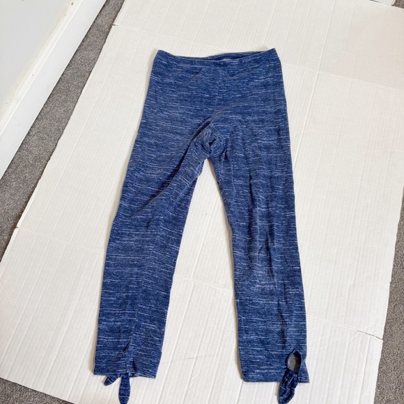 Little Girl Size 10-12 Lot of Clothes 6 Items 4 Pants 1 Outfit Leggings Athleta - Picture 8 of 14